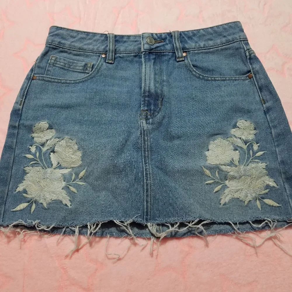 PacSun jean skirt size 24